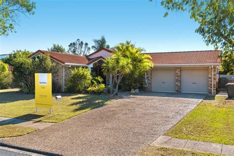 7 Properties for Sale in Bridgeman Downs, QLD .